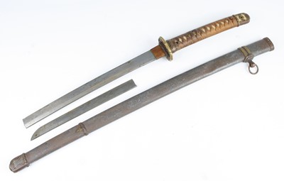 Lot 3412 - A Japanese shin gunto katana, the 69cm blade...