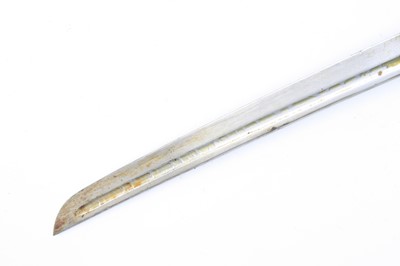 Lot 3423 - A WW II Japanese NCO shin gunto, having a 70cm...