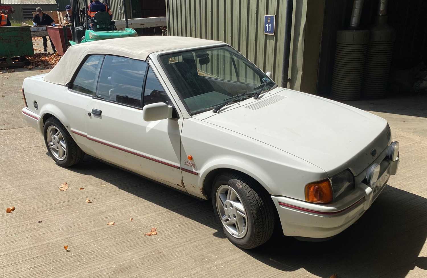 Lot 2918 - A 1989 Ford Escort XR3i Cabriolet. Reg No....
