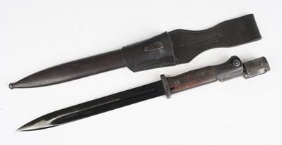 Lot 3474 - A German Model 84/98 Mauser bayonet, having a...