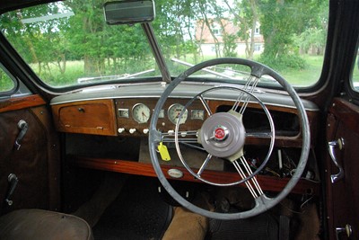 Lot 2904 - A 1951 Wolseley 6/80 Saloon. Reg No. LYX432...