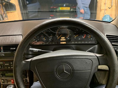 Lot 2920 - A 1995 Mercedes SL500 automatic convertible...
