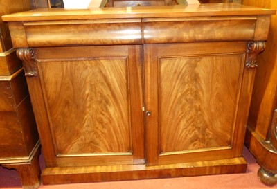 Lot 1412 - An early Victorian mahognay and flame mahogany...