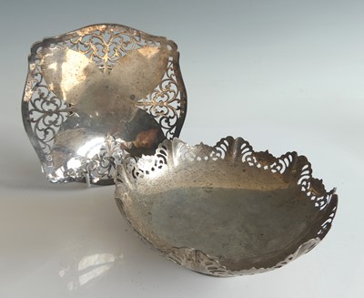 Lot 254 - Two George V silver pedestal bonbon dishes,...