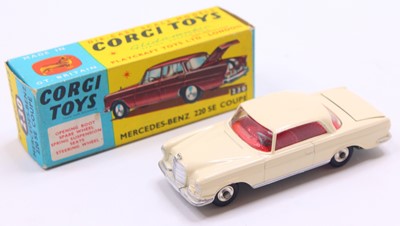 Lot 1639 - Corgi Toys, 230, Mercedes Benz 220 SE Coupe,...