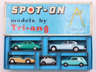 Lot 1863 - Triang Spot-On Presentation set No. A...