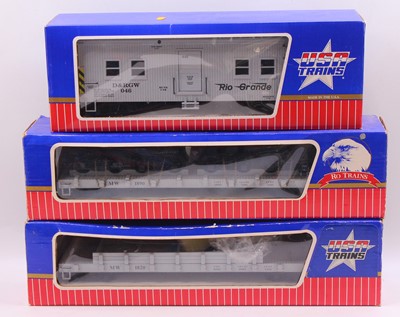 Lot 50 - Three USA Trains G gauge 45mm wagons to...