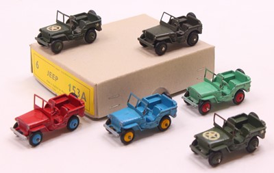 Lot 1166 - Dinky Toys, No.153A Reproduction Trade box for...
