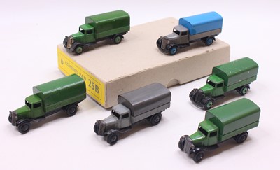 Lot 1172 - Dinky Toys 25B reproduction Trade box...