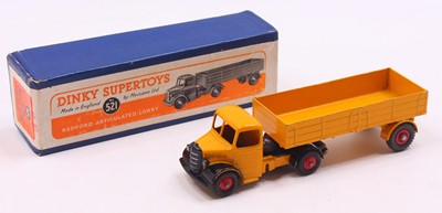 Lot 1096 - Dinky Toys No. 521 Bedford articulated lorry...