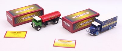 Lot 1892 - Ruby Toys group of two white metal models to...