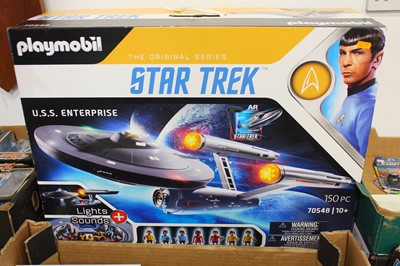 Lot 618 - Playmobil No.70548 Star Trek USS Enterprise,...