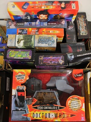 Lot 614 - Collection of Doctor Who, Game of Thrones, IT...