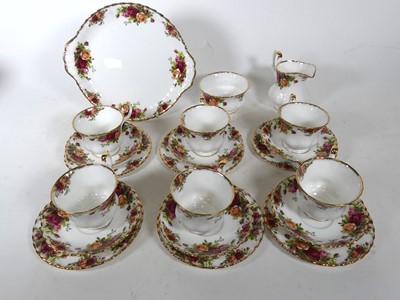 Lot 60 - A collection of Royal Albert Old Country Roses...
