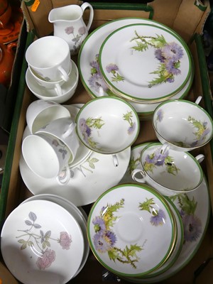 Lot 67 - A collection of Royal Doulton Glamis Thistle...