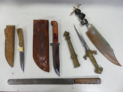Lot 86 - A collection of reproduction militaria, to...
