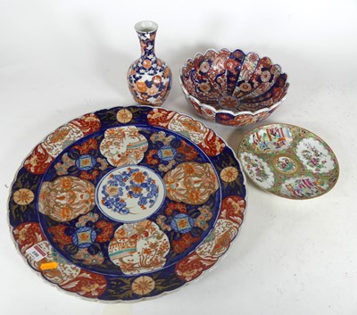Lot 100 - A Japanese imari lobed charger, typically...