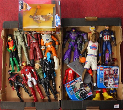 Lot 628 - Two trays containing various Marvel and DC...