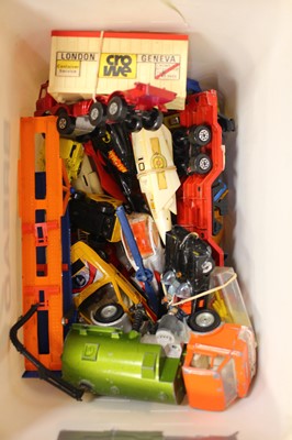 Lot 633 - A small quantity of unboxed Corgi, Matchbox...