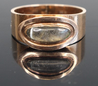 Lot 302 - A George III yellow metal mourning ring,...