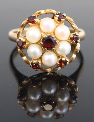 Lot 317 - A Victorian style 9ct gold garnet and seed...