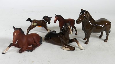 Lot 199 - A group of five Beswick pottery horses, to...
