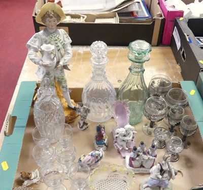 Lot 547 - A tray of mainly glassware to include six...