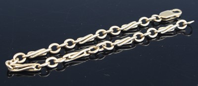 Lot 337 - A 9ct gold trombone link bracelet, 19cm, 8.9g