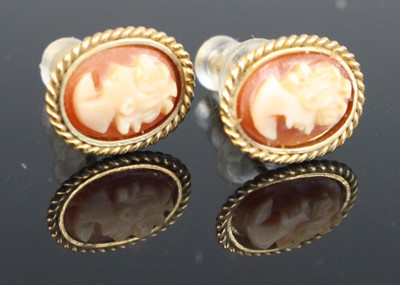 Lot 354 - A pair of Hill Samuel 9ct gold carved shell...