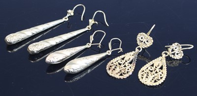 Lot 363 - A selection of modern 9ct gold earrings, to...