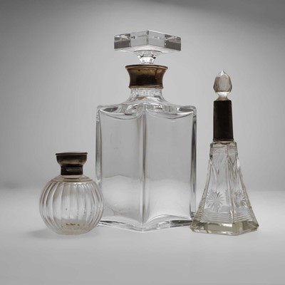 Lot 224 - An Elizabeth II silver mounted glass decanter...