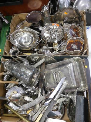 Lot 241 - A collection of silver plated items, to...