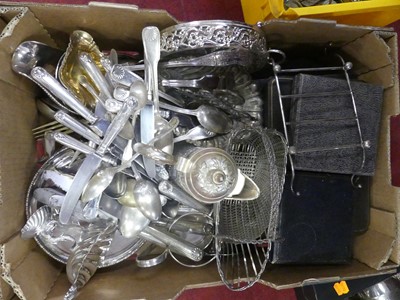 Lot 245 - A collection of silver plated items, to...