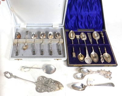 Lot 286 - A collection of various silver spoons, 18th...