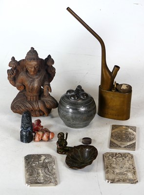 Lot 428 - A collection of oriental items to include a...
