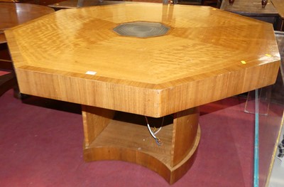 Lot 1323 - An Art Deco style birch and crossbanded...