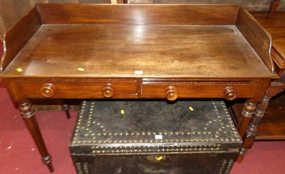 Lot 1435 - A Victorian mahogany three-quarter gallery...
