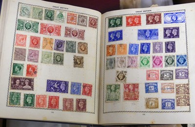Lot 403 - A collection of Great British and world stamps...