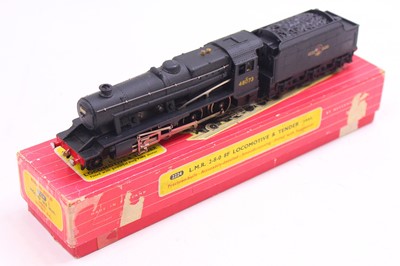 Lot 251 - A Hornby Dublo 2224 LMR 2-8-0 8F loco and...