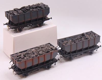 Lot 200 - Three 0 gauge finescale very well-made Hopper...