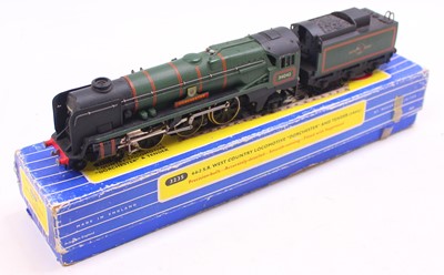 Lot 226 - Hornby Dublo 32353 rail 4-6-2 SR west country...