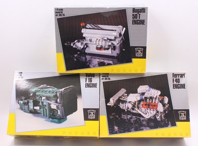 Lot 825 - Pocher 1/8 scale group of 3 plastic engine...