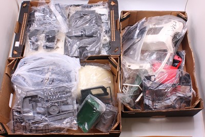 Lot 839 - 3 trays containing Pocher related white metal...