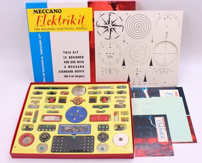Lot 586 - Meccano Elektrikit set, for use with a No.3...