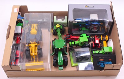 Lot 2007 - Tray containing a collection of farming...