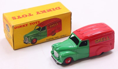 Lot 1034 - Dinky Toys No. 470 Austin Shell BP delivery...