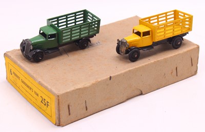 Lot 1194 - Dinky Toys Trade Box for 25F Market Gardeners...