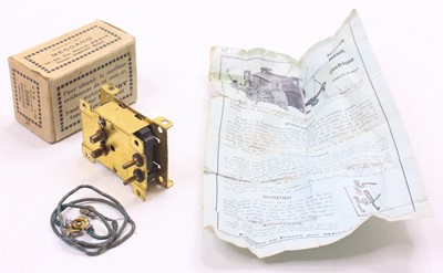 Lot 656 - Meccano 1937 magic 20v motor, rare French...