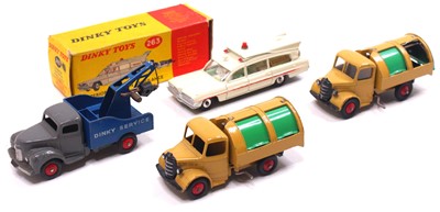 Lot 1317 - Dinky Toys small quantity of mostly loose and...