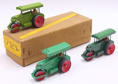 Lot 1204 - Dinky Toys No. 25P Aveling Barford Diesel...